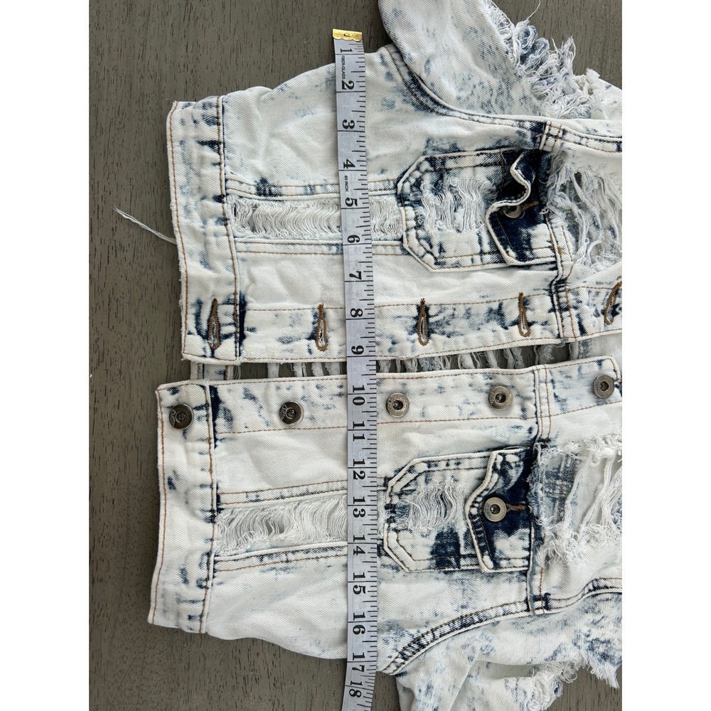 Chiqle Denim Architect Distressed Acid Wash Cropped Jean Jacket CY6498LA Small - Picture 4 of 10